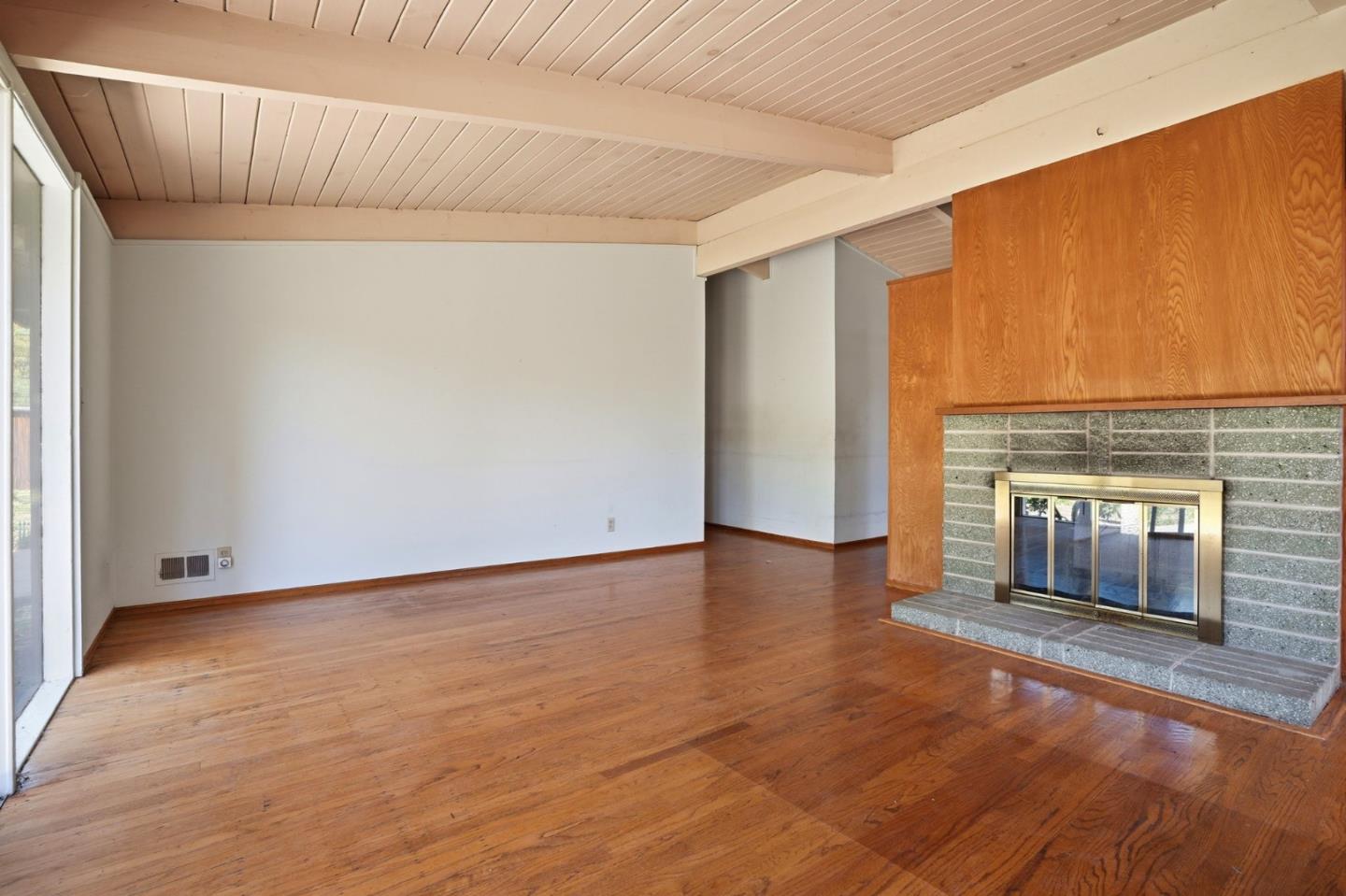 3868 Louis Road Palo Alto, CA 94303 - Photo 7 of 32