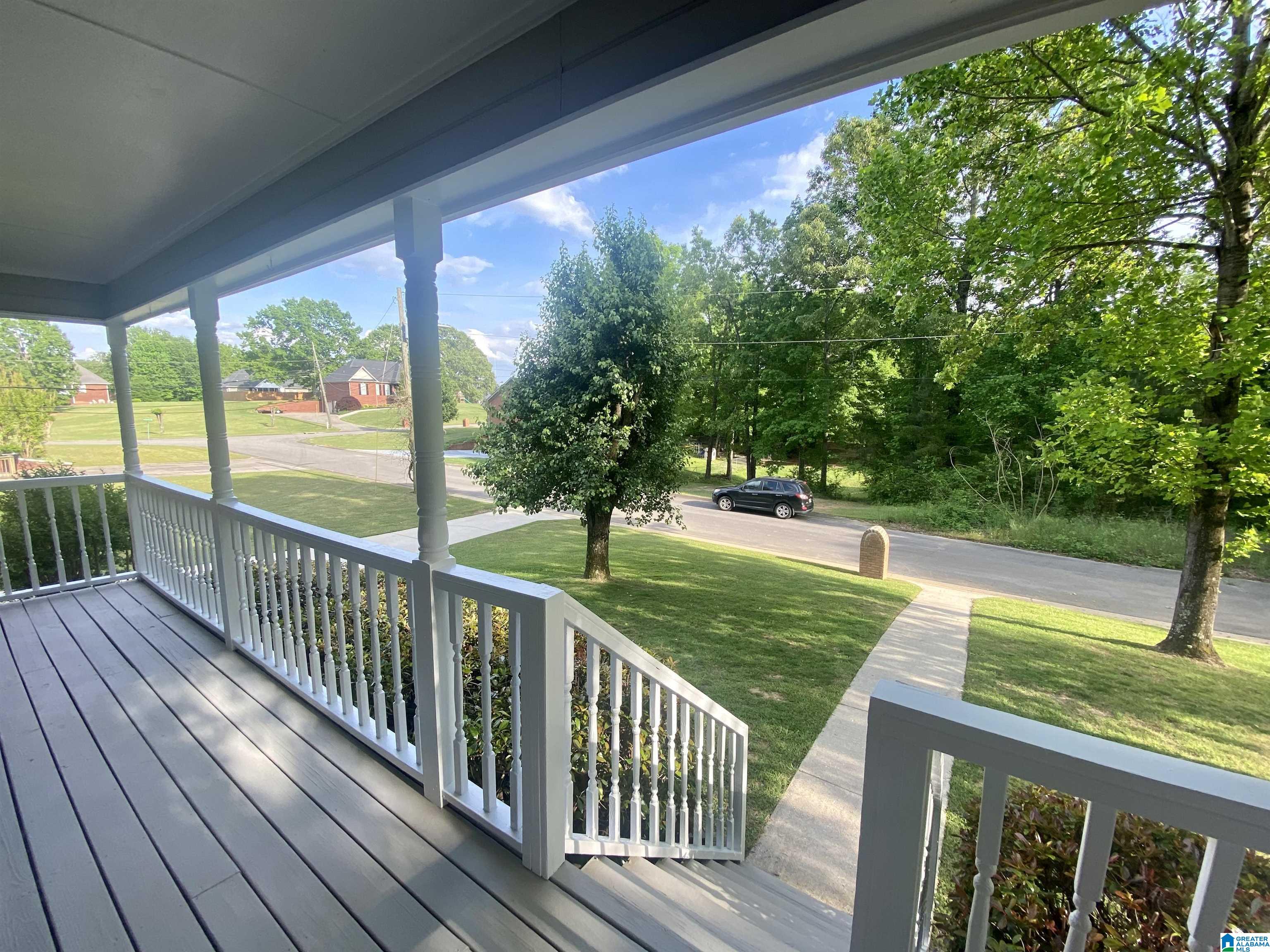 409 Wakefield Lane Mulga, AL 35118 - Photo 5 of 47
