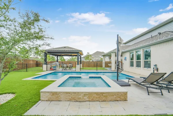 $6,900 | 147 Renodes Garden Lane, Tomball, TX 77375