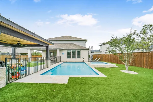 $6,900 | 147 Renodes Garden Lane, Tomball, TX 77375