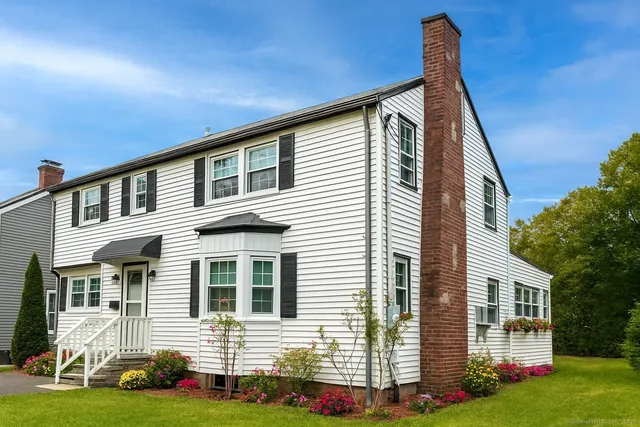 $425,000 | 175 Treadwell Street, Hamden, CT 06517