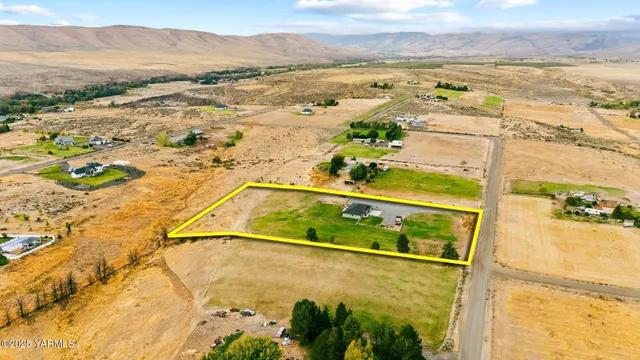 $700,000 | 192 Sage Cove Road, Yakima, WA 98903