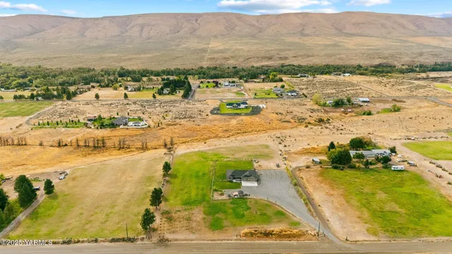 $700,000 | 192 Sage Cove Road, Yakima, WA 98903