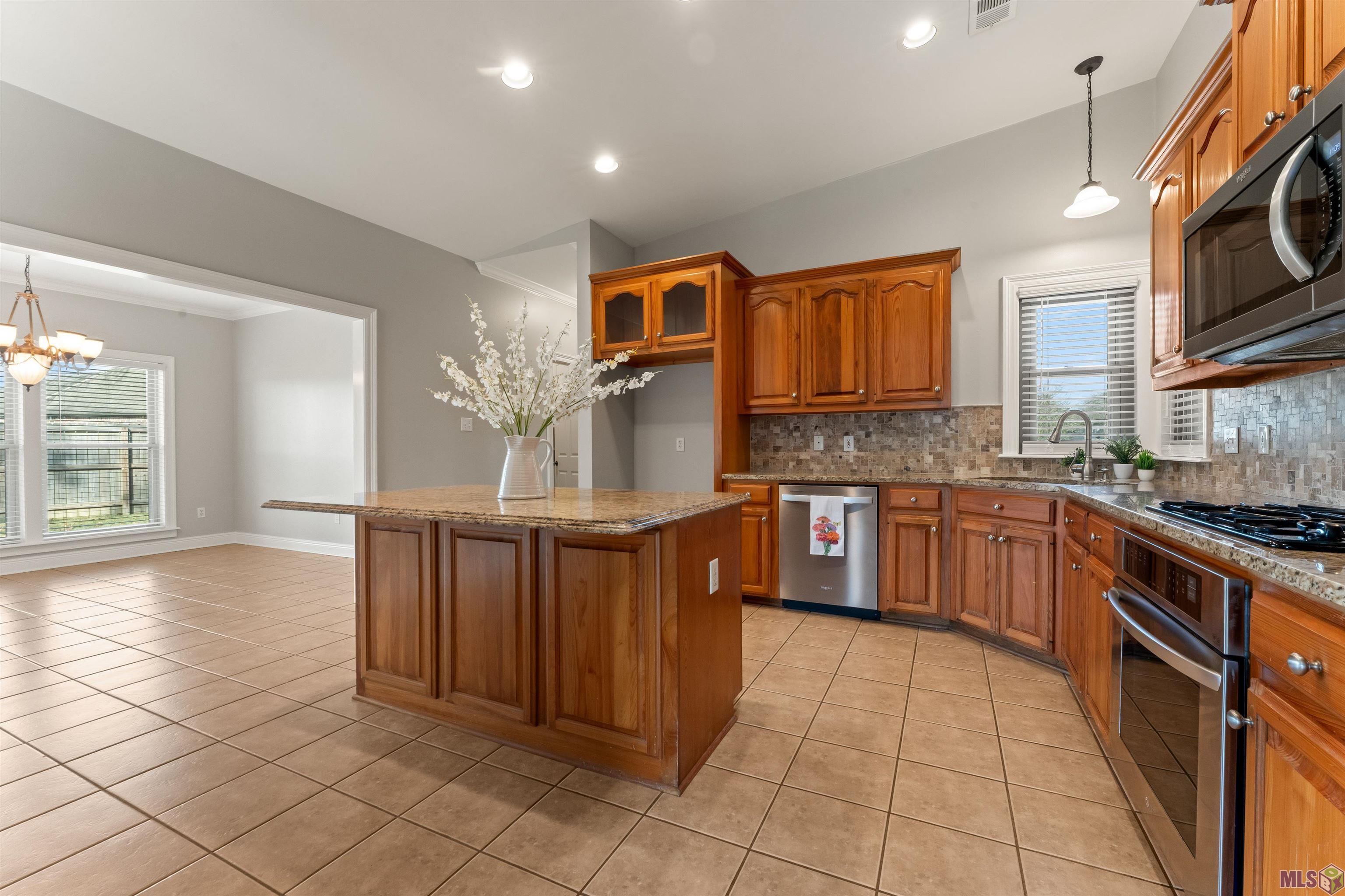 37069 Mill Run Avenue Geismar, LA 70734 - Photo 14 of 32