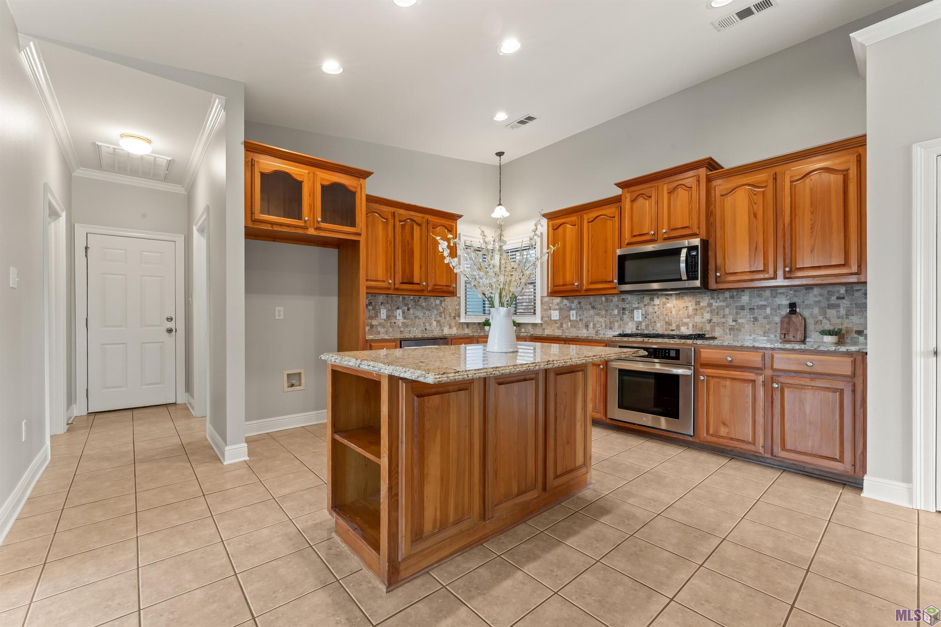 37069 Mill Run Avenue Geismar, LA 70734 - Photo 9 of 32