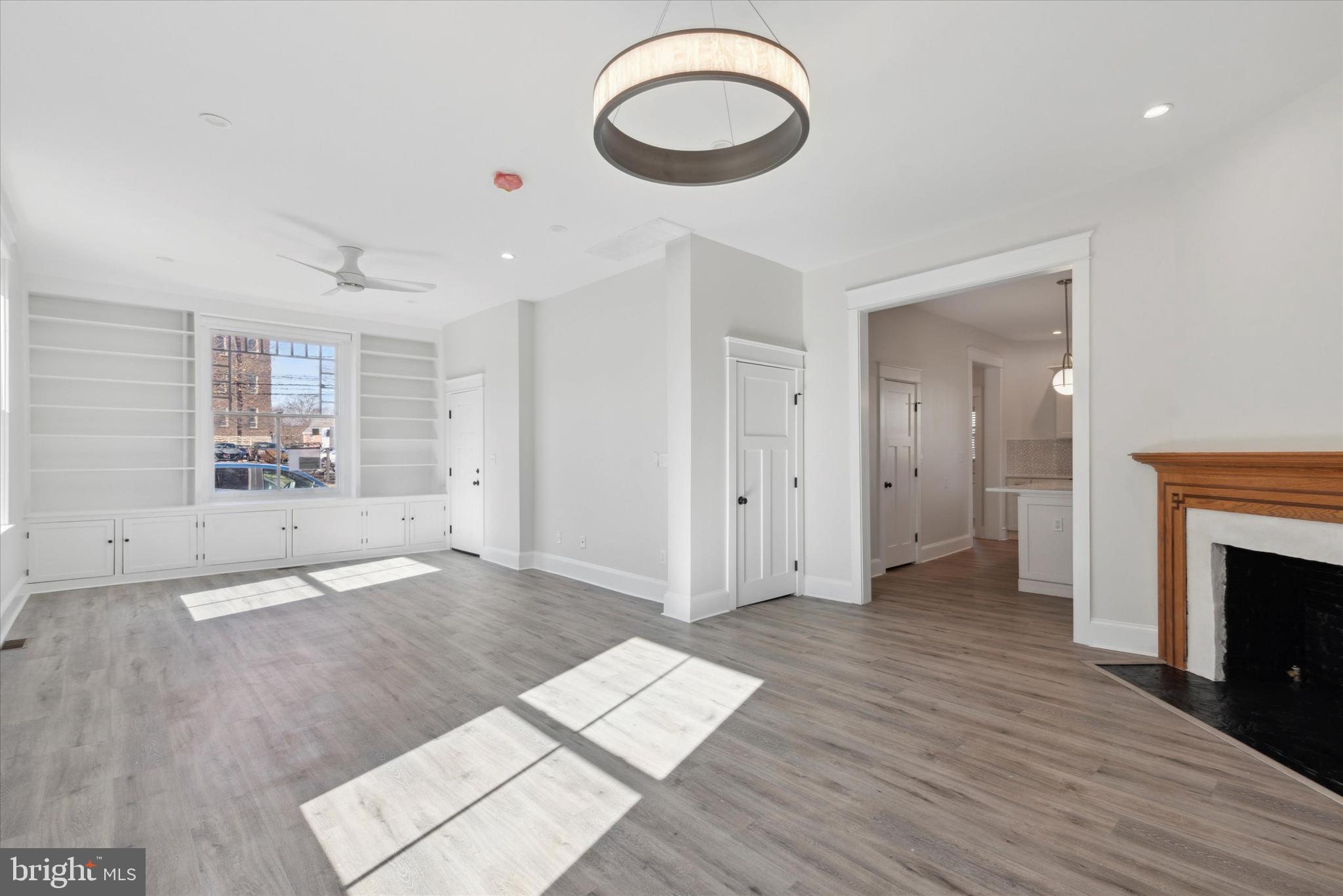 132 West Wayne Avenue, Unit 1 Wayne, PA 19087 - Photo 3 of 24