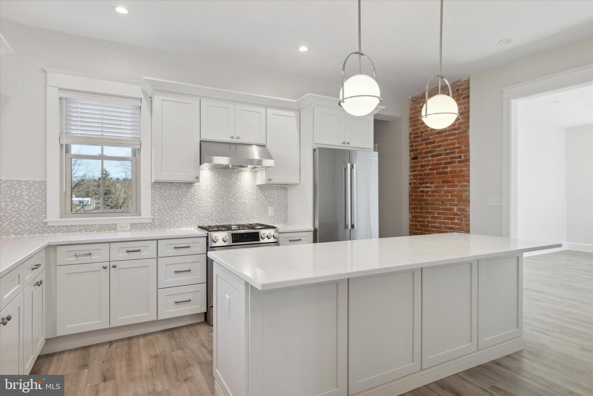 132 West Wayne Avenue, Unit 1 Wayne, PA 19087 - Photo 7 of 24