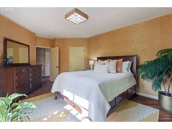 $1,085,000 | 1001 Cherry Heights Road, The Dalles, OR 97058