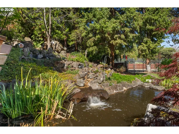 $1,085,000 | 1001 Cherry Heights Road, The Dalles, OR 97058
