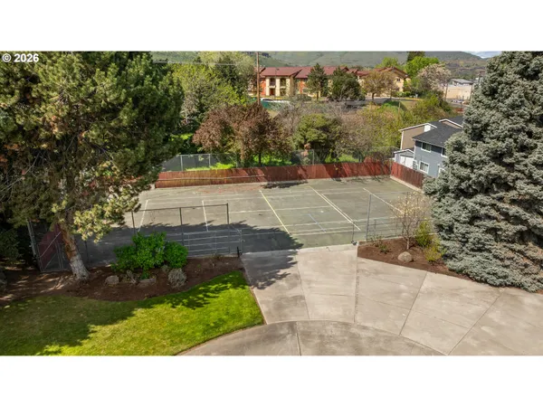 $1,085,000 | 1001 Cherry Heights Road, The Dalles, OR 97058