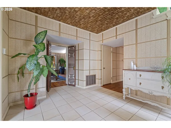 $1,085,000 | 1001 Cherry Heights Road, The Dalles, OR 97058