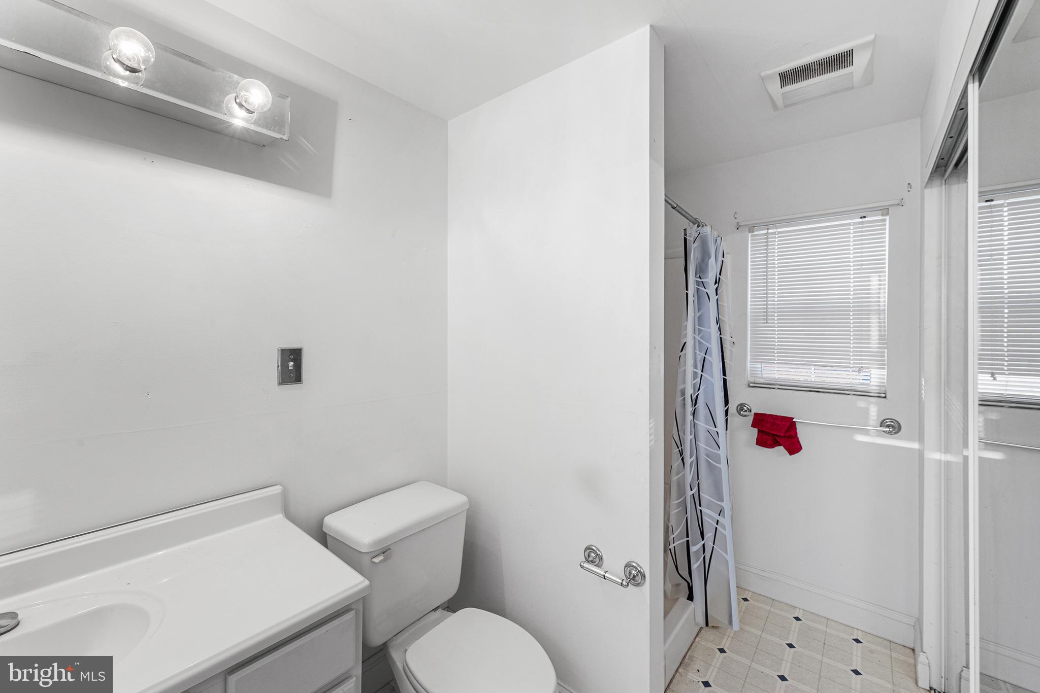 1252 Old Madison Road Madison, MD 21648 - Photo 76 of 90 Primary full bath with shower