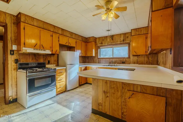 $219,900 | 432 North Church Street, Mountain City, TN 37683