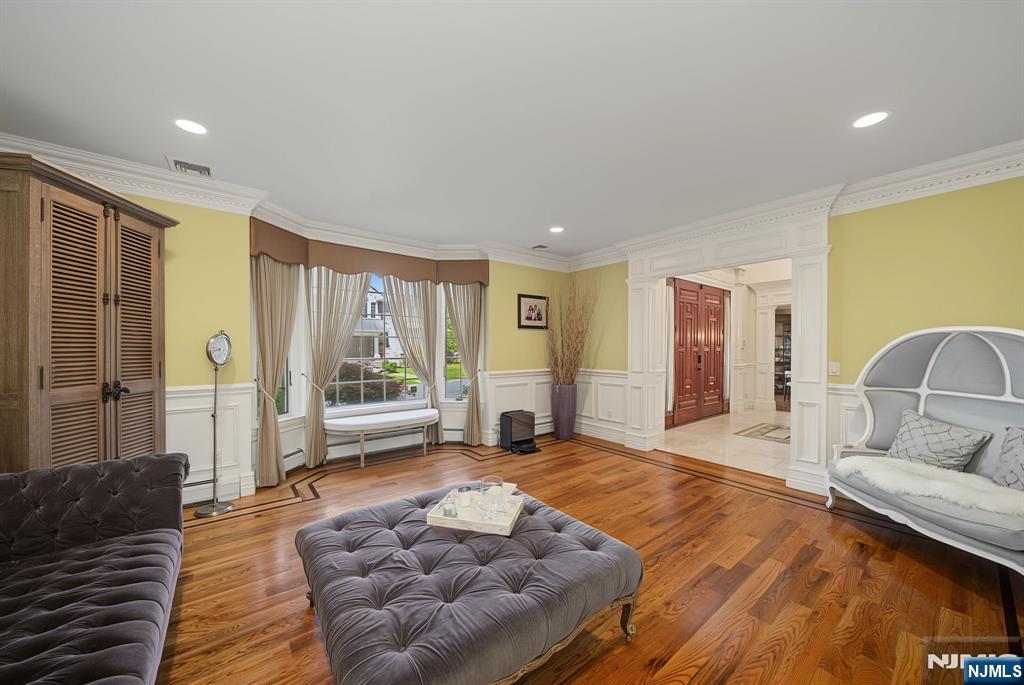 29 Meadow Street Demarest, NJ 07627 - Photo 5 of 50