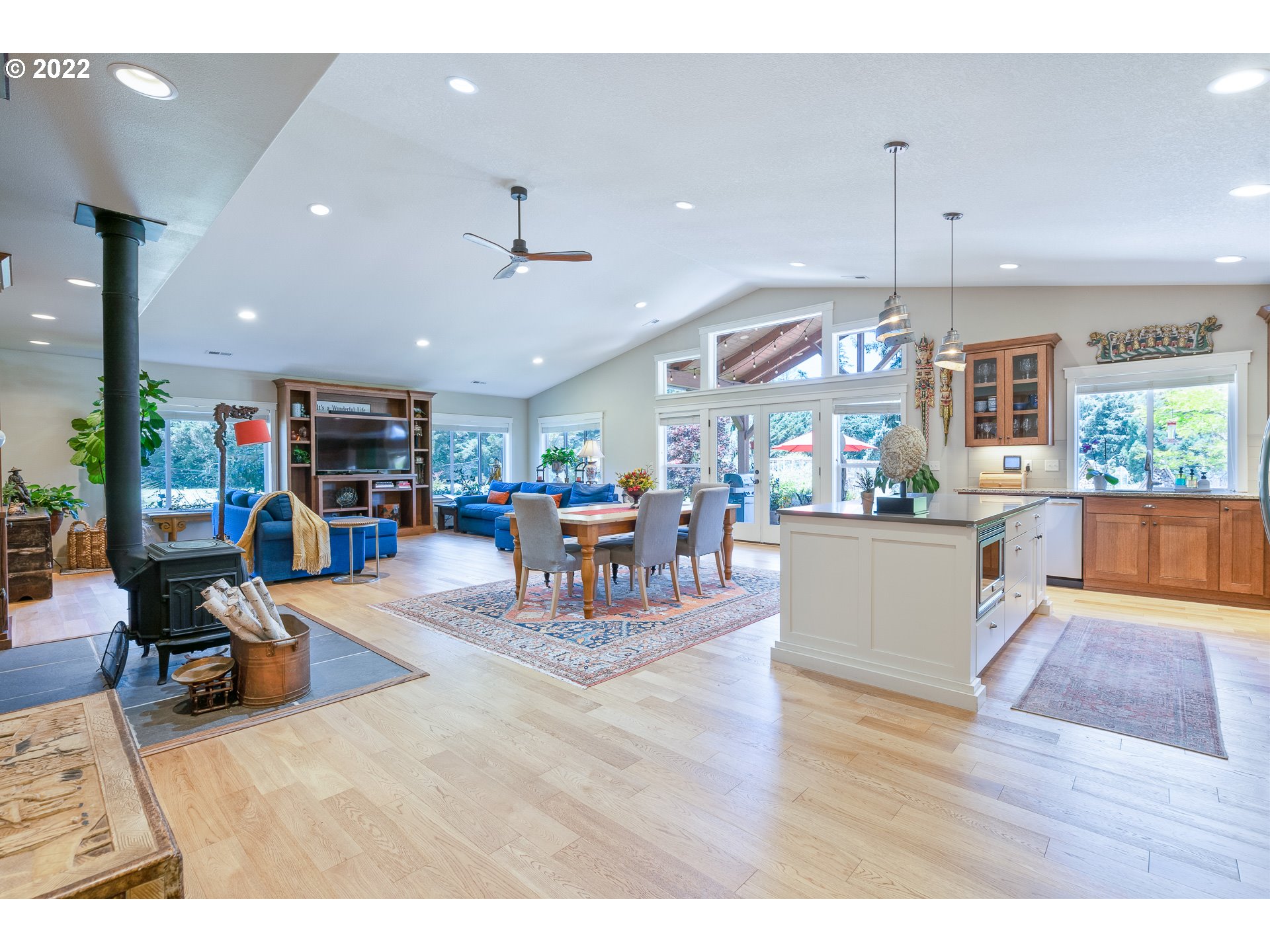 23445 Northeast Sunnycrest Road Newberg, OR 97132 - Photo 5 of 32 Gallery Image 5