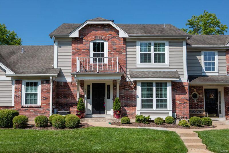 1905 Dewitt Ridge Drive Chesterfield, MO 63017 - Photo 1 of 37 Gallery Image 1