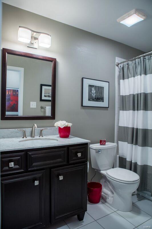 1905 Dewitt Ridge Drive Chesterfield, MO 63017 - Photo 25 of 37 Gallery Image 25