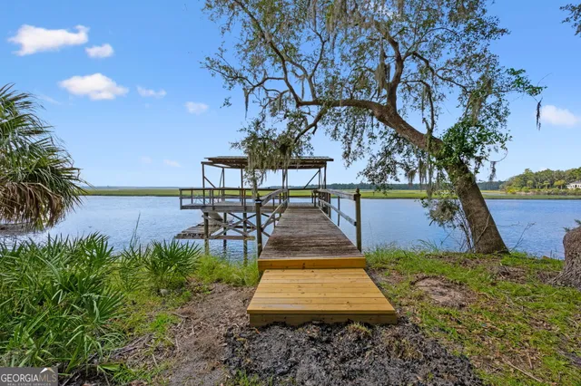 $945,000 | 628 London Hill Road West, Woodbine, GA 31569