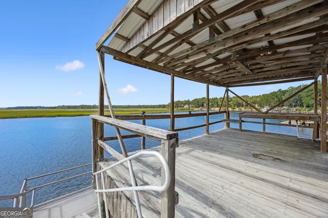 $945,000 | 628 London Hill Road West, Woodbine, GA 31569