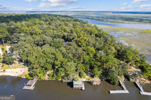 $945,000 | 628 London Hill Road West, Woodbine, GA 31569