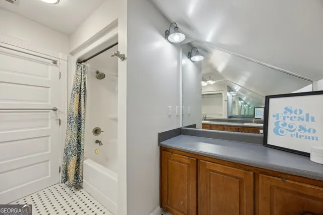 $945,000 | 628 London Hill Road West, Woodbine, GA 31569