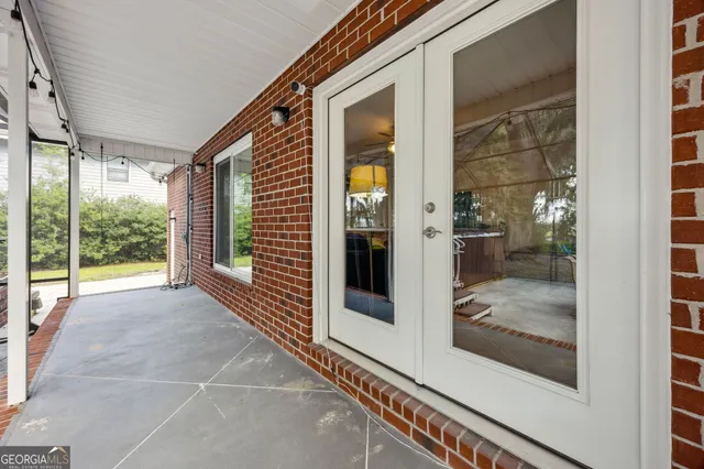 $945,000 | 628 London Hill Road West, Woodbine, GA 31569