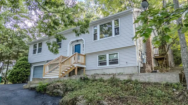 $559,000 | 85 Taylor Street, Nashua, NH 03060