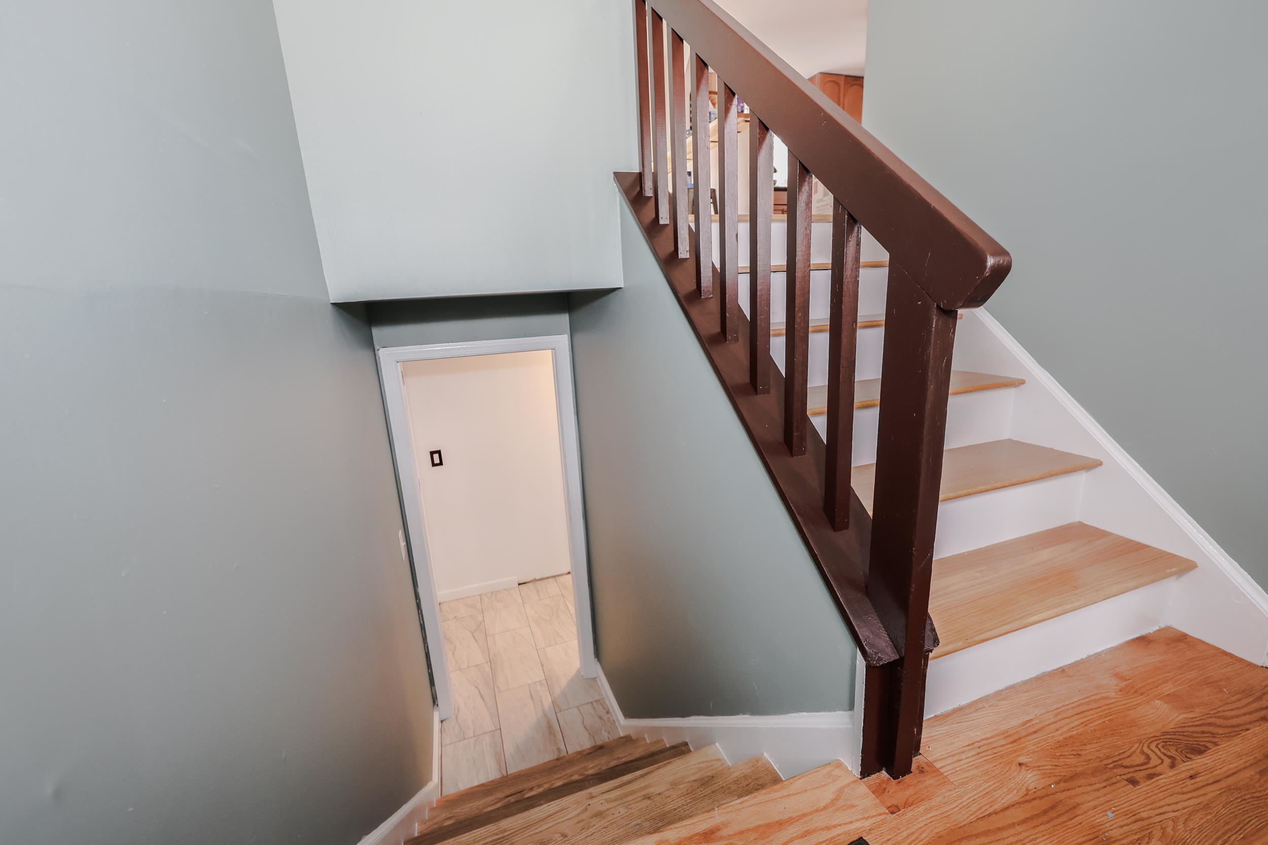 85 Taylor Street Nashua, NH 03060 - Photo 15 of 48