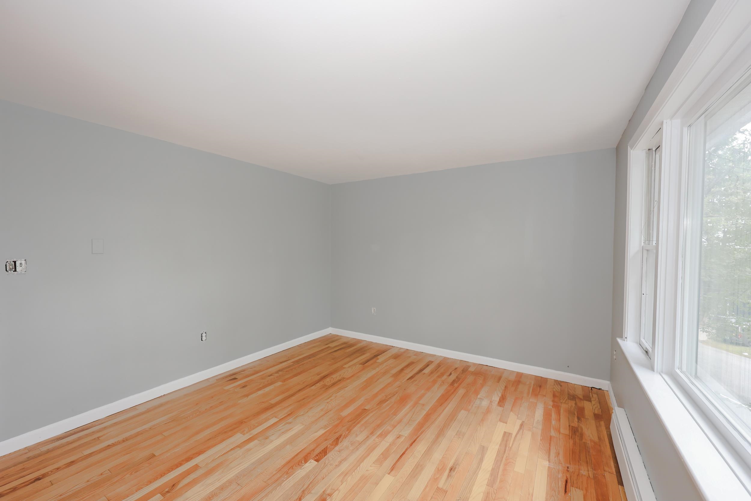 85 Taylor Street Nashua, NH 03060 - Photo 18 of 48