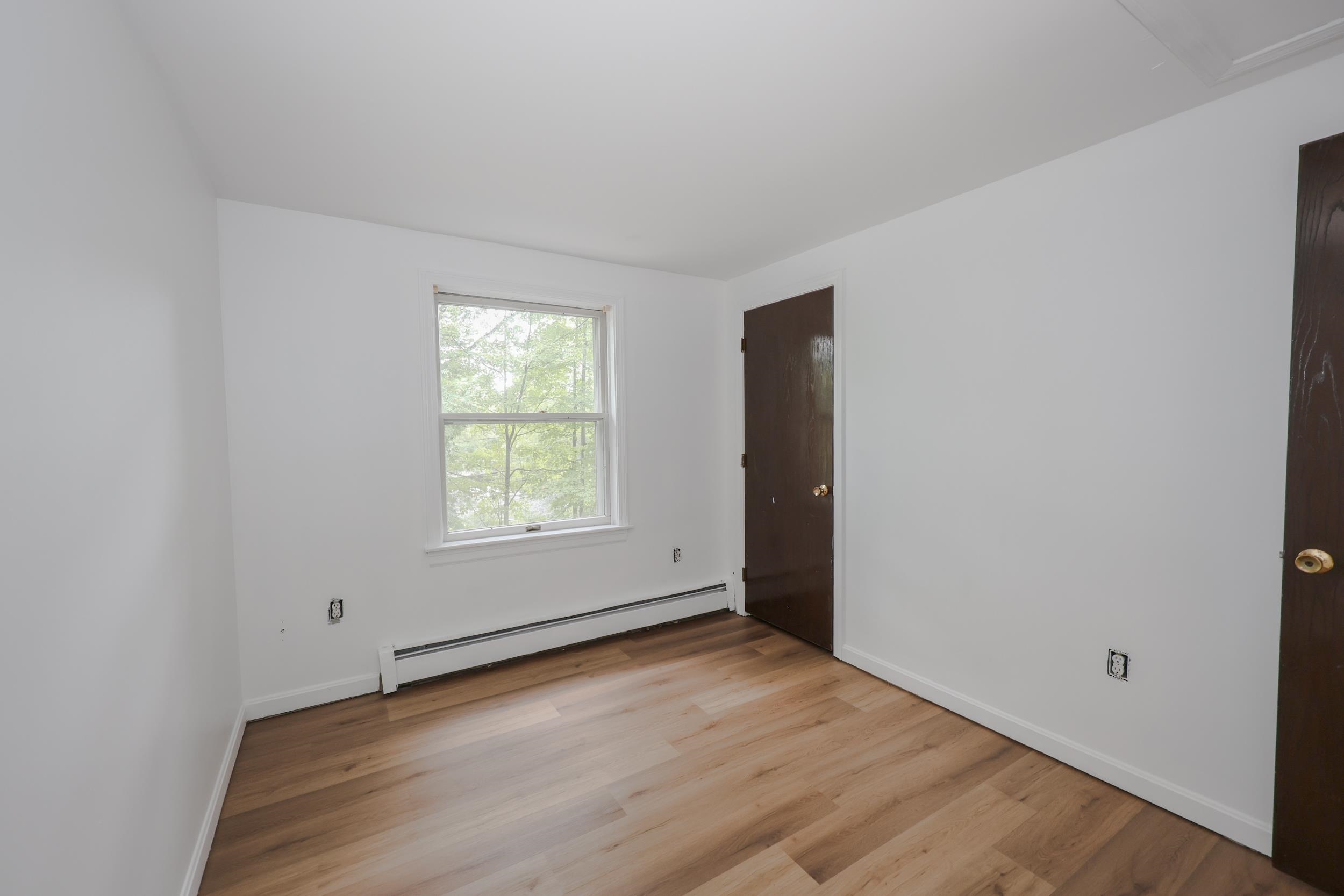 85 Taylor Street Nashua, NH 03060 - Photo 34 of 48