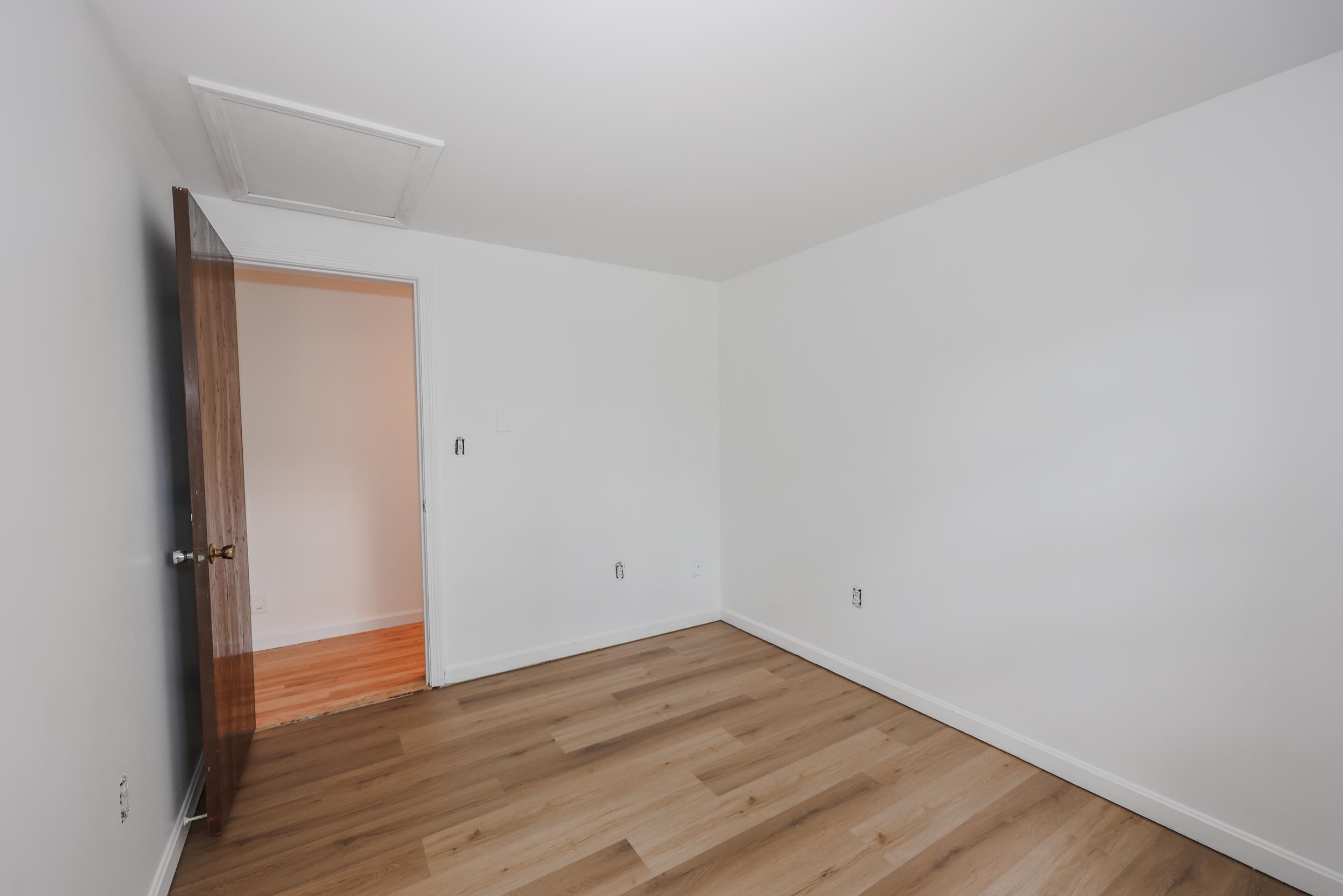 85 Taylor Street Nashua, NH 03060 - Photo 35 of 48