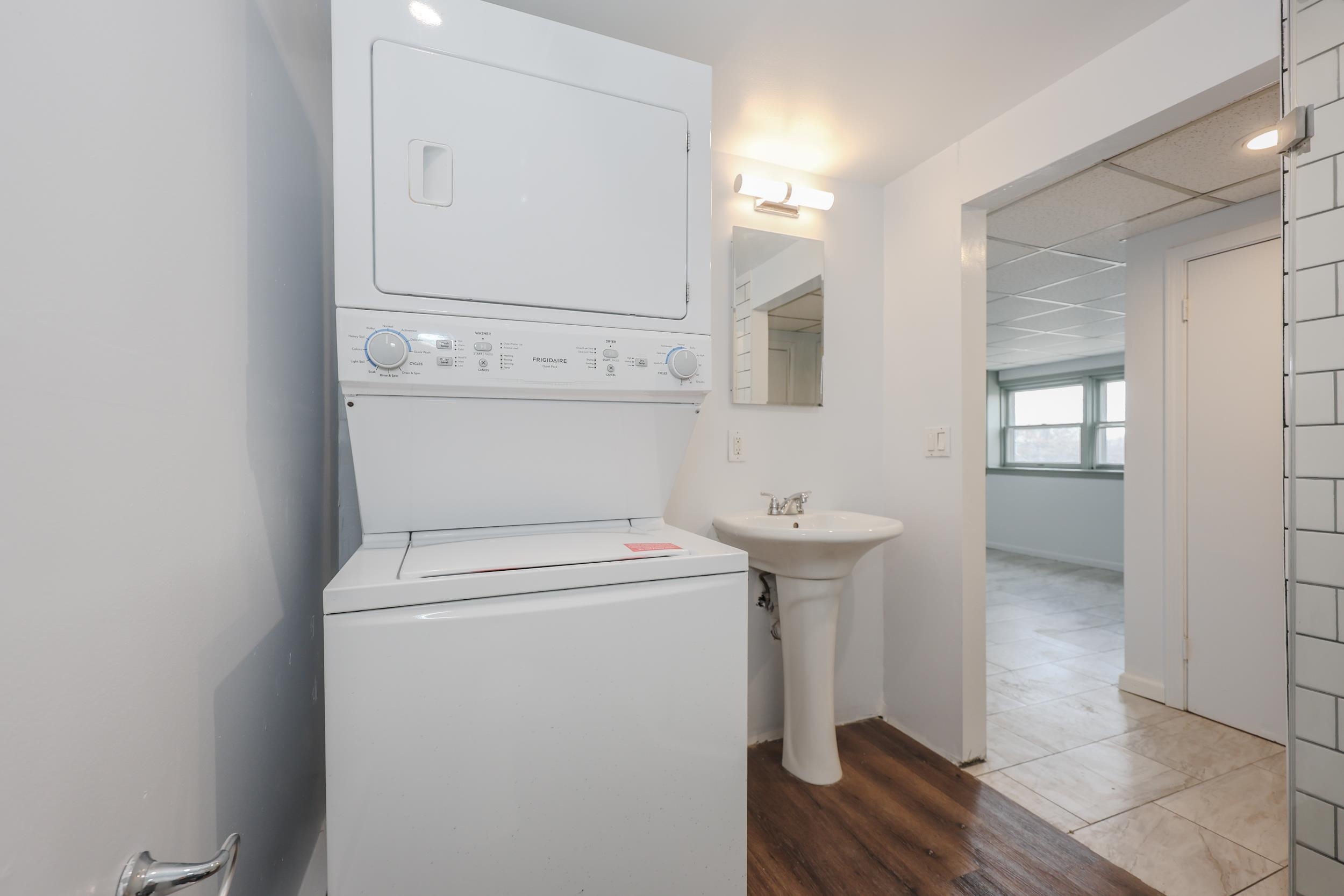 85 Taylor Street Nashua, NH 03060 - Photo 41 of 48