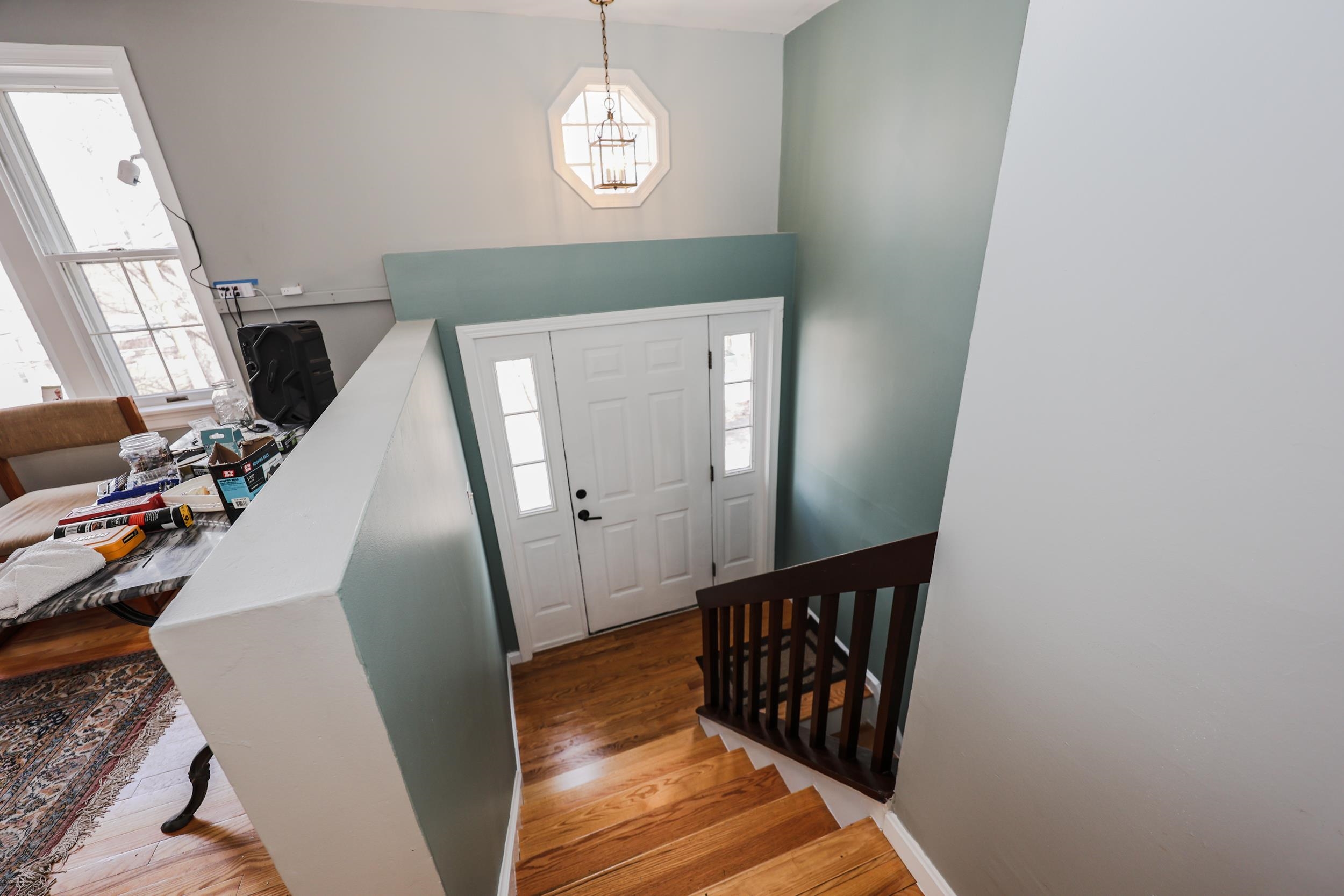 85 Taylor Street Nashua, NH 03060 - Photo 10 of 48