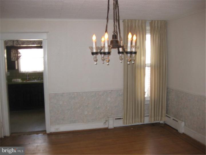 5614 Miriam Road Philadelphia, PA 19124 - Photo 17 of 18 Dining Room