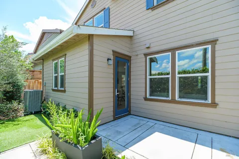 $865,000 | 1201 Del Rancho Way, Petaluma, CA 94954