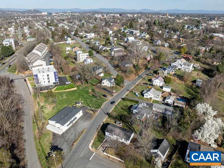 983 Rives Street Charlottesville, VA 22902 - Photo 3 of 41 Gallery Image 3