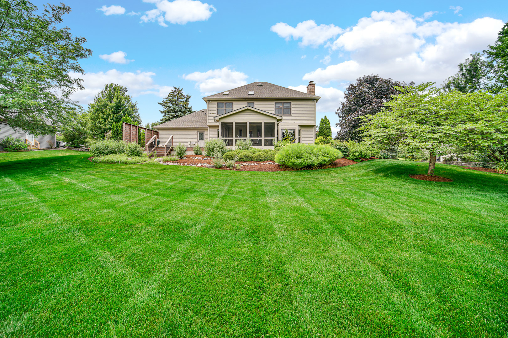 6 Red Hawk Drive Oswego, IL 60543 - Photo 32 of 41 a front view of a house with a garden
