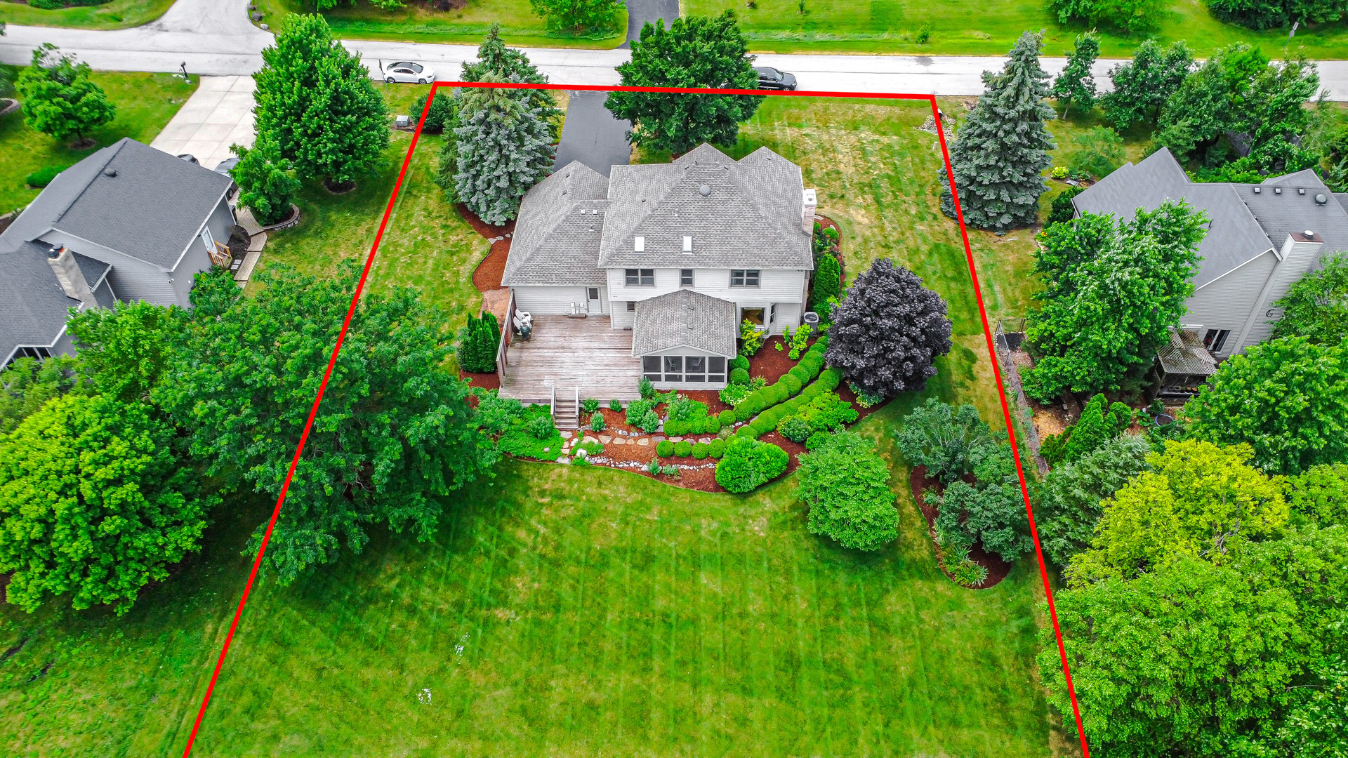 6 Red Hawk Drive Oswego, IL 60543 - Photo 35 of 41 an aerial view of a house with a yard