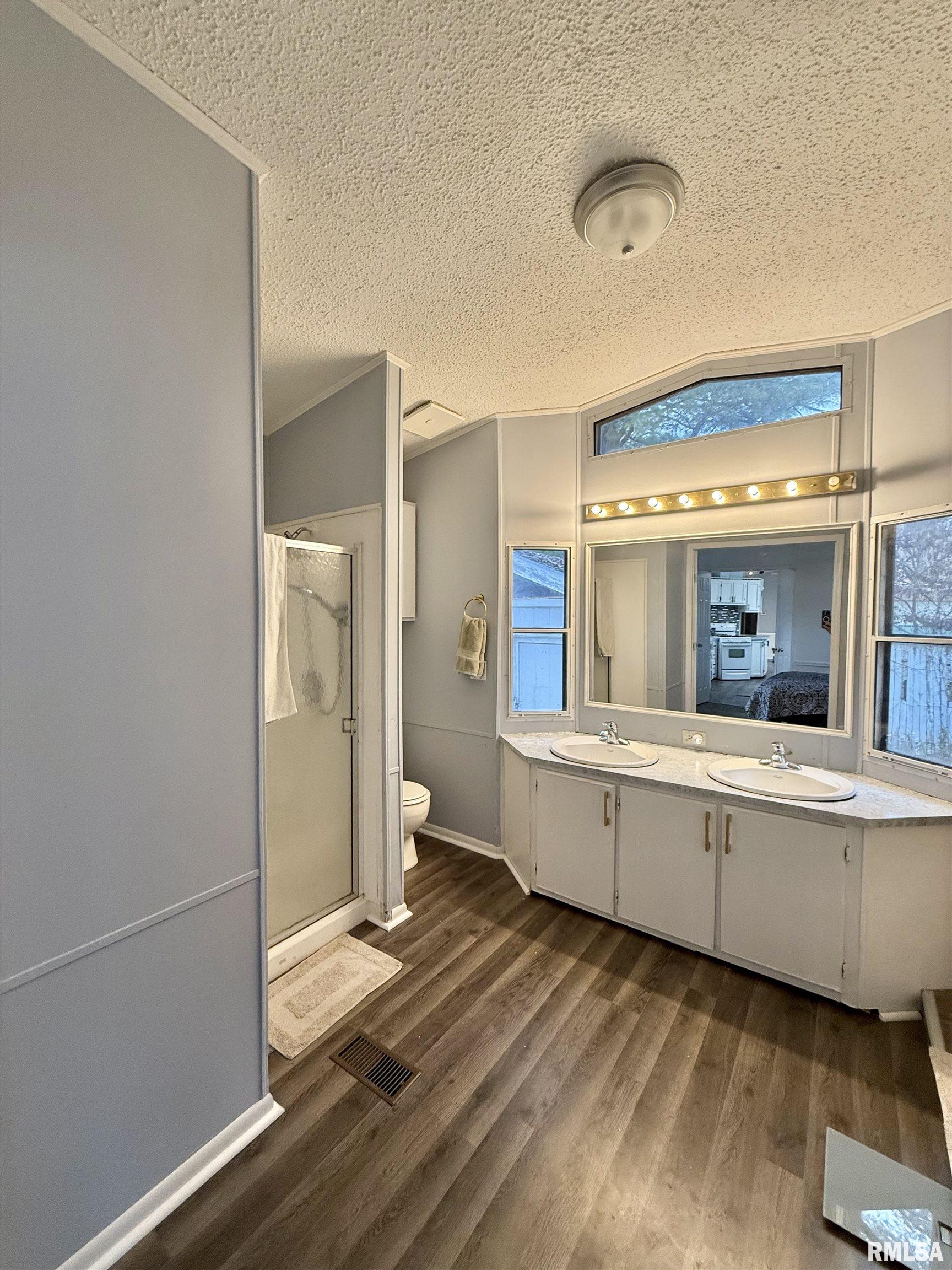 8414 North Dundee Road Peoria, IL 61615 - Photo 12 of 17