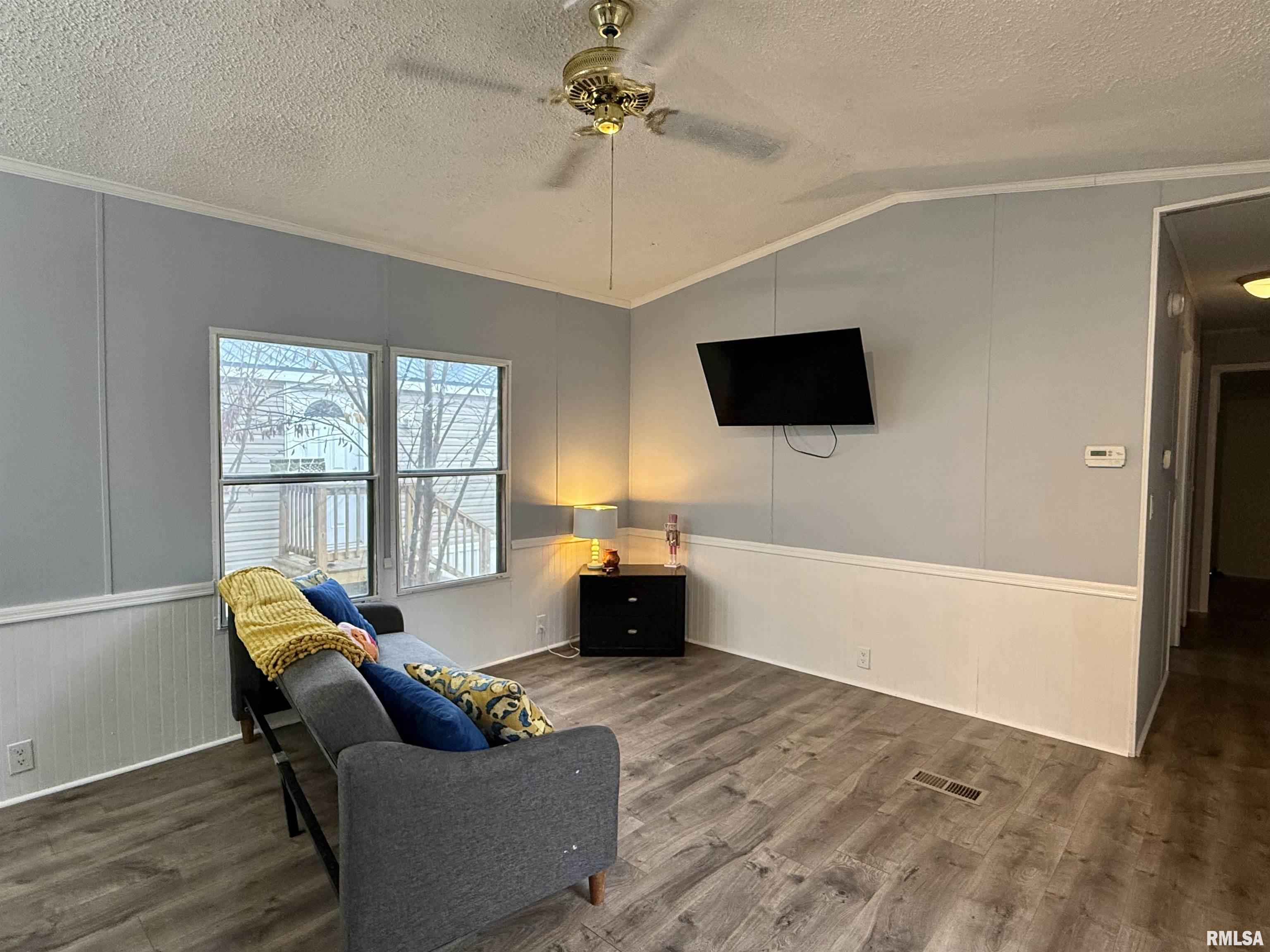 8414 North Dundee Road Peoria, IL 61615 - Photo 2 of 17