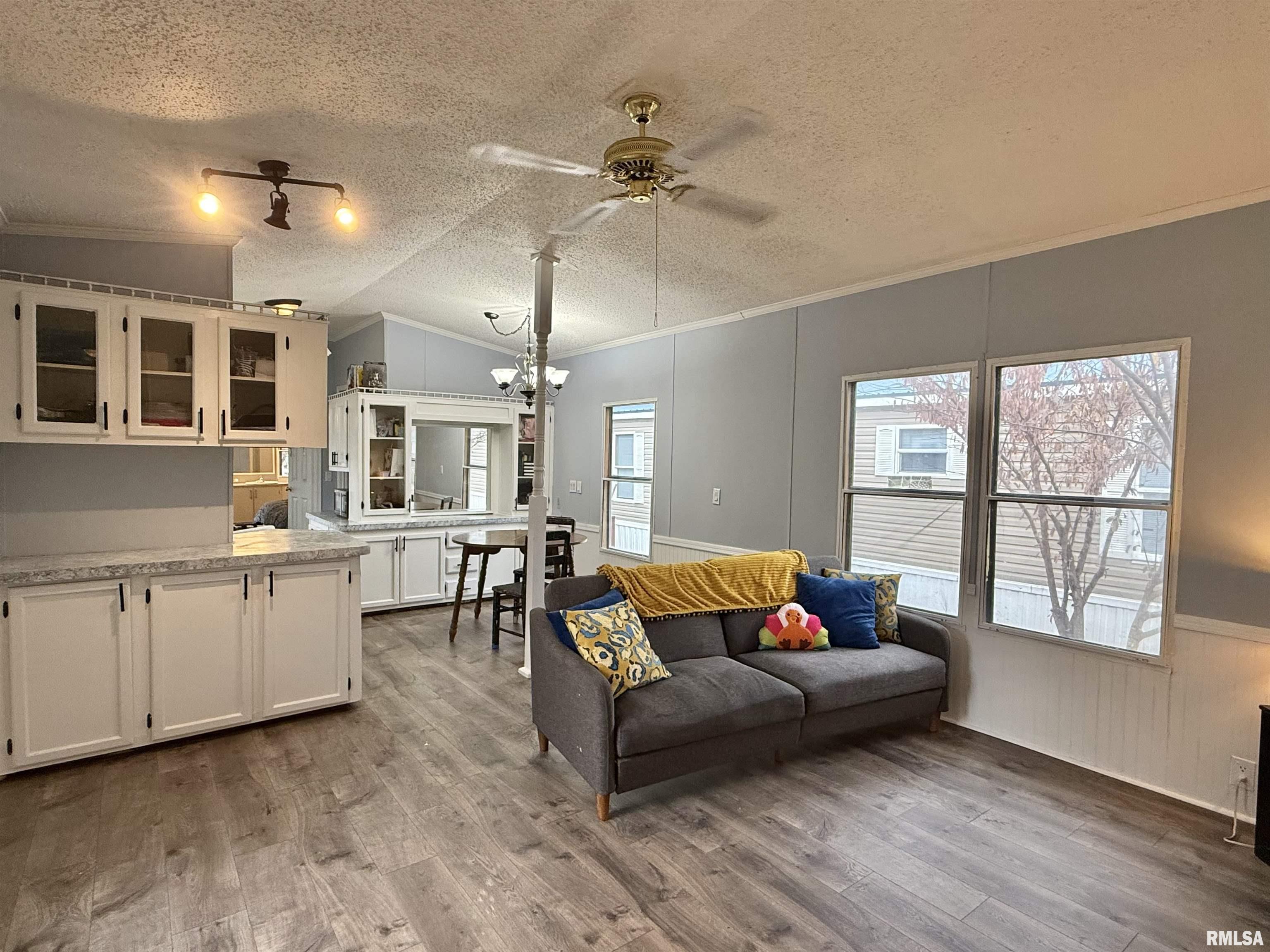 8414 North Dundee Road Peoria, IL 61615 - Photo 3 of 17