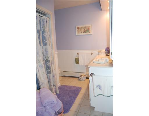 4042 Post Road, Unit 10 Warwick, RI 02886 - Photo 14 of 19 Bathroom.