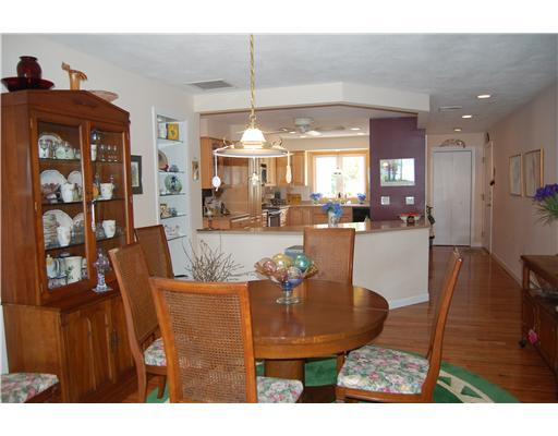 4042 Post Road, Unit 10 Warwick, RI 02886 - Photo 9 of 19 Dining Area.