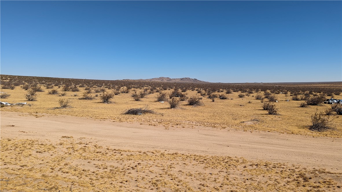 602 Mimosa Road Adelanto, CA 92301 - Photo 14 of 18 a view of ocean view