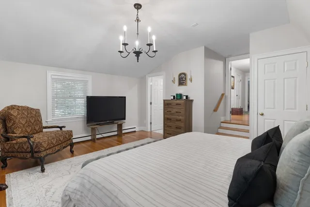 $1,899,000 | 2 Longfellow Road, Wellesley, MA 02481