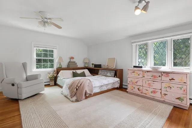 $1,899,000 | 2 Longfellow Road, Wellesley, MA 02481