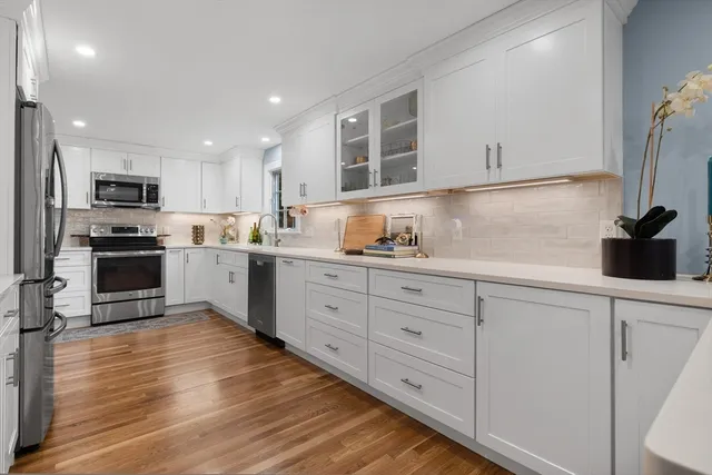 $1,849,000 | 2 Longfellow Road, Wellesley, MA 02481