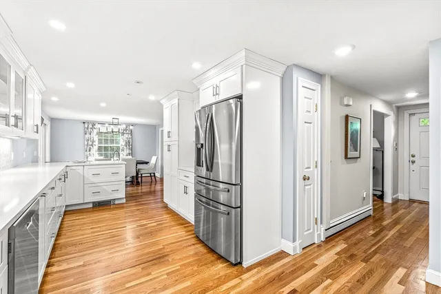 $1,899,000 | 2 Longfellow Road, Wellesley, MA 02481