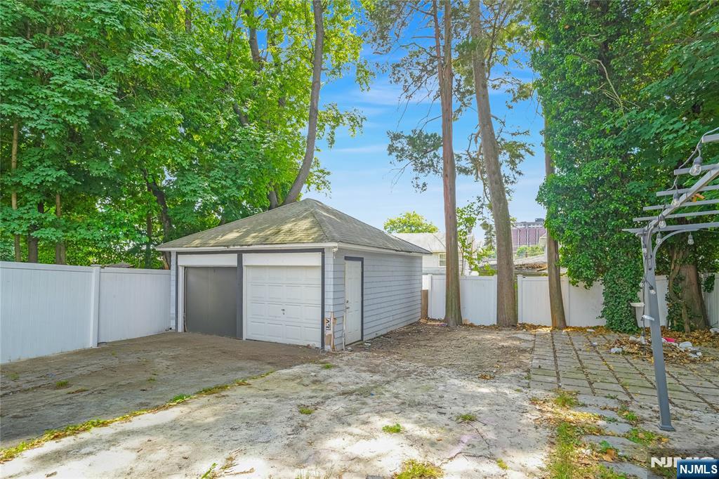 283 Hamilton Place Hackensack, NJ 07601 - Photo 23 of 23