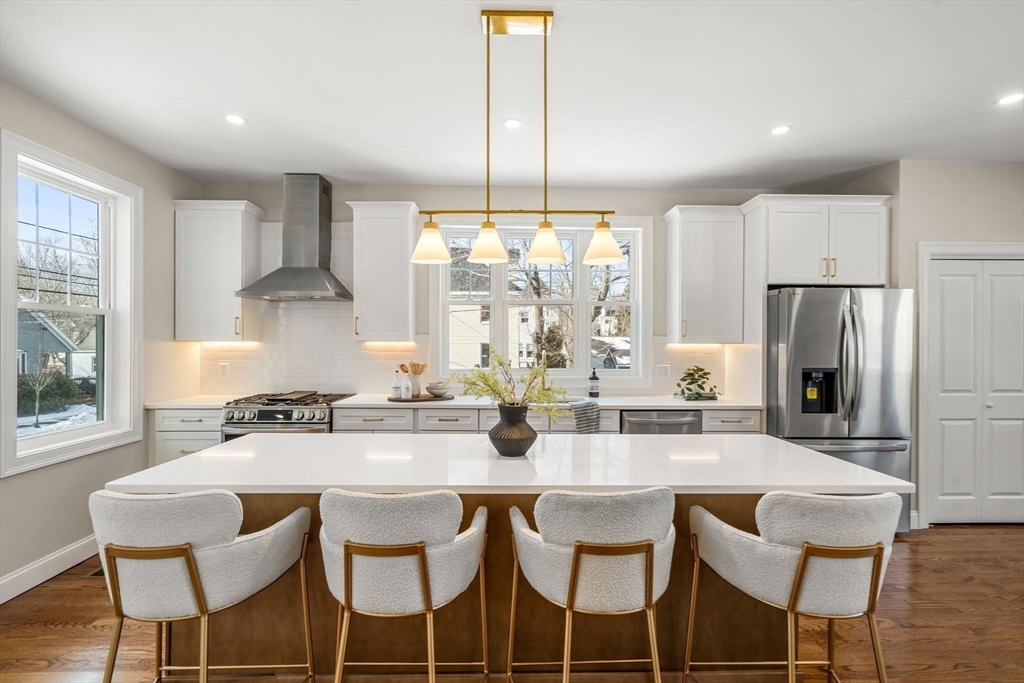 102 Bisson Street, Unit 1 Beverly, MA 01915 - Photo 7 of 21 Gallery Image 7